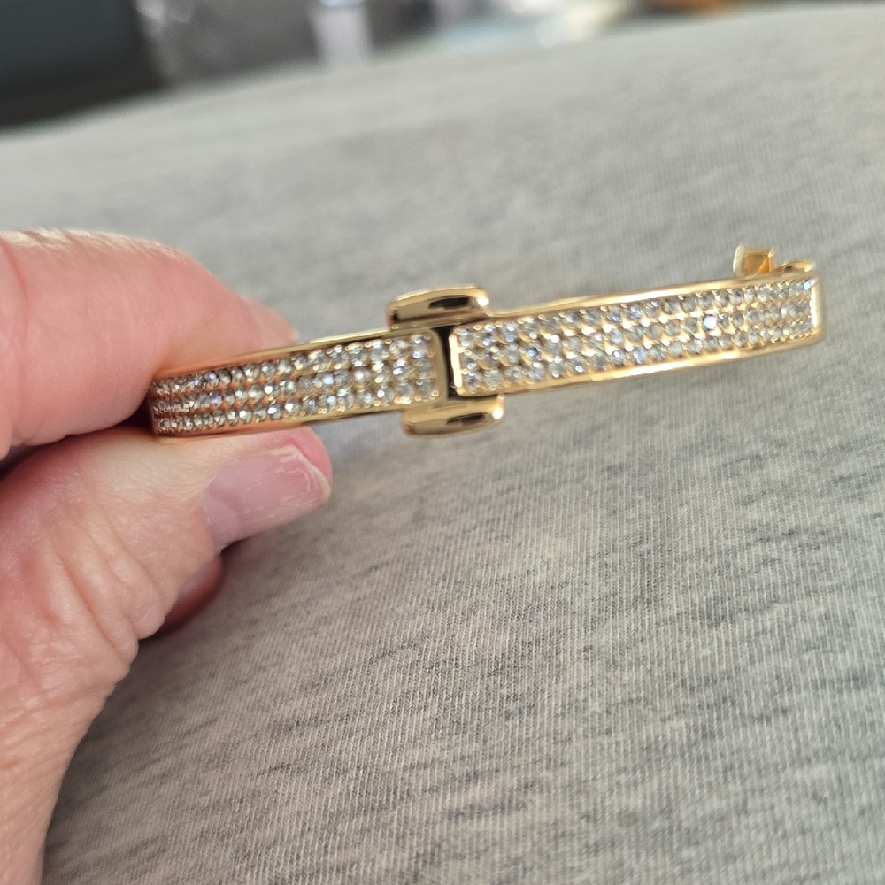 NEW Elegant Gold and Silver Women's Bracelet